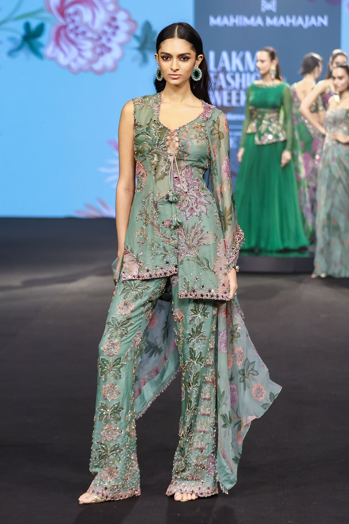 Sania Hand Embroidered Kurta Set