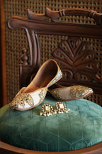 Rose Embroidered Juttie