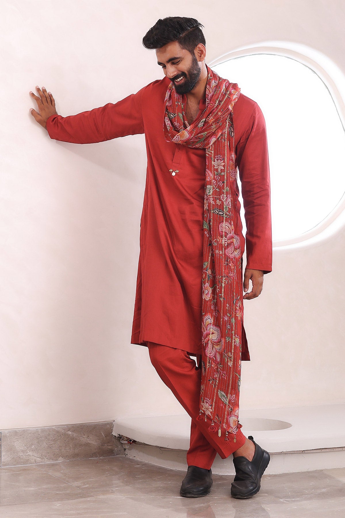 Naksh Kurta Set With Stole
