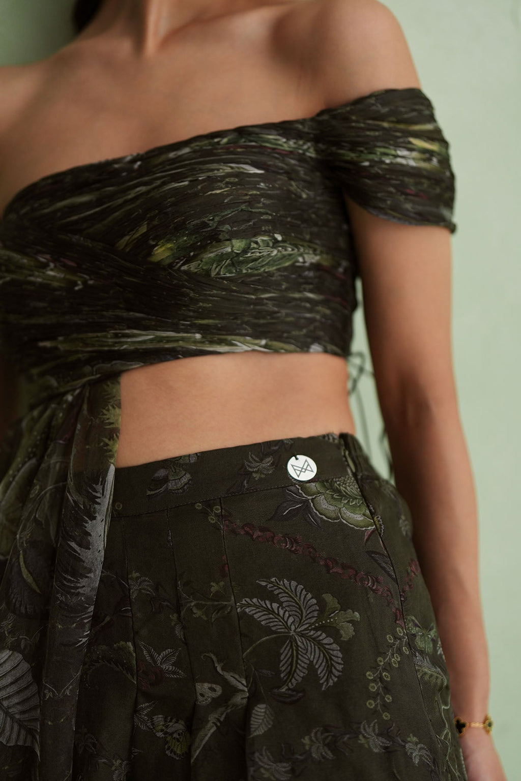 Omera Palazzo Set